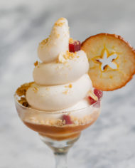 Oatmilk-Soft-Serve-with-Apples-Alt